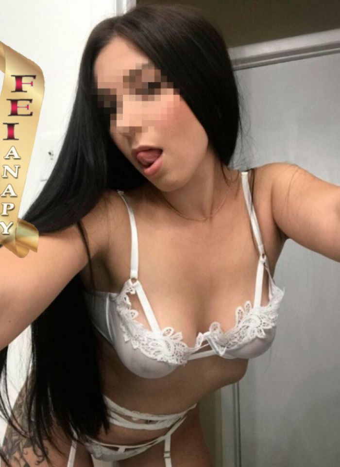   ,  +7 (995) 987-7779